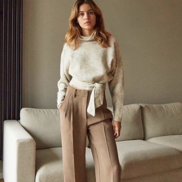 Aritzia Wilfred - Lorin Sweater Heather Oatmeal - XXS - Picture 7 of 10